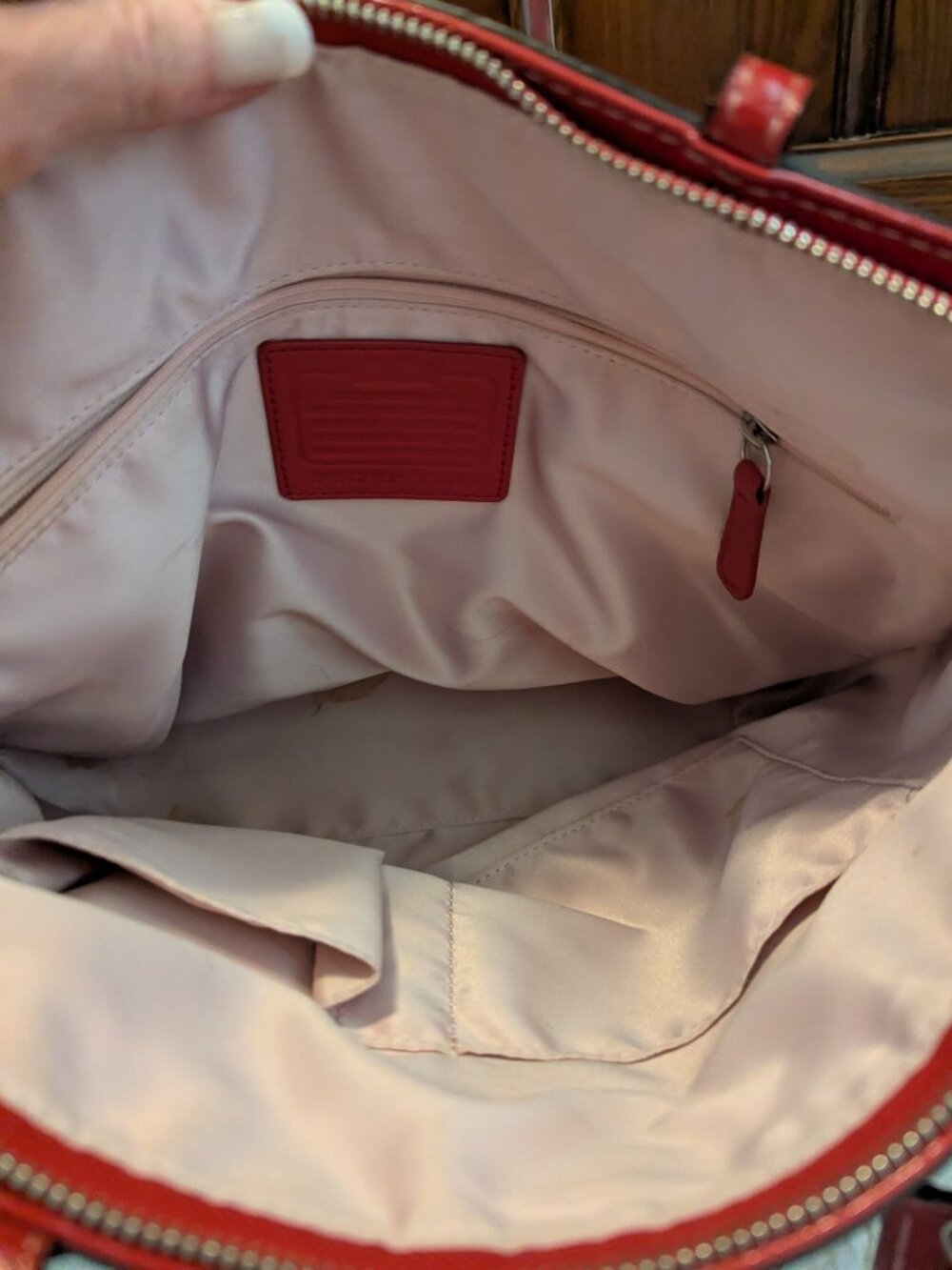 Coach Signature Striped Stitch Red Patent Leather Tote F19198 - Picture 11 of 12